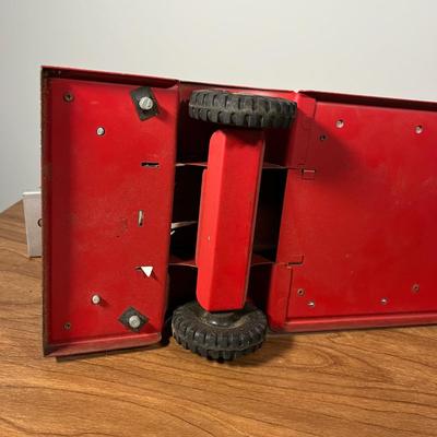 LOT 86L Vintage 1950s Tonka Fire Truck TFD #5