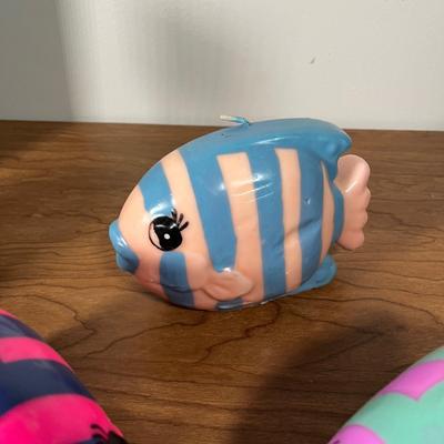 LOT 88L: Nautical Fish-Themed Home Decor Collection - Bathroom Set, Candles, Mobile, Lamp