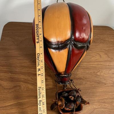 LOT 90L: Vintage Resin Hanging Hot Air Balloon