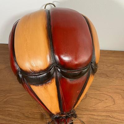LOT 90L: Vintage Resin Hanging Hot Air Balloon