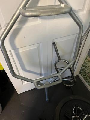 LOT 101W: Weightlifting Lot - Weight Plates, Rack, Bars - More Than 300 Pounds of Weight