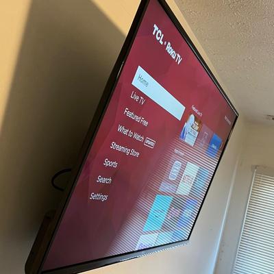 LOT 102W: TCL 43" S431 4K HDR Roku TV