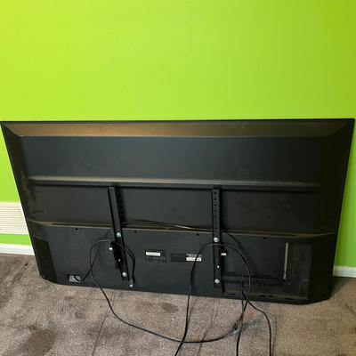 LOT 112B: Westinghouse - 58" Class LED 4K UHD Smart Roku TV - Model WR58UX4019