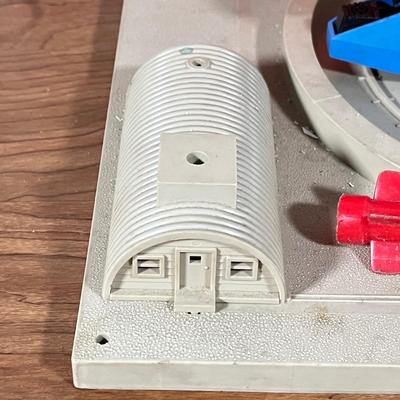 LOT 117L: Collection of Vintage Lionel Trains - Missile Launching Platform and Train Car, Exploding Ammunition Dump and More