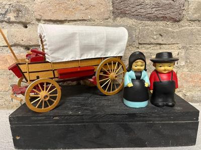 1943 knick knacks lot #1