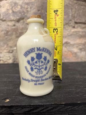 1943 knick knacks lot #2