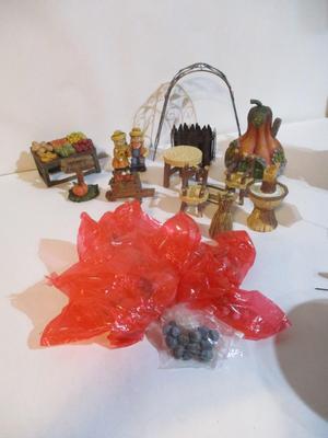 Resin Fall Figurines #192