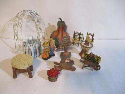 Resin Fall Figurines #193