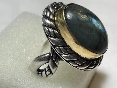 Vintage Large Carolyn Pollack/Relios Sterling Silver & 18k Gold Bezel Set Ring Size-9 in VG Preowned Condition.