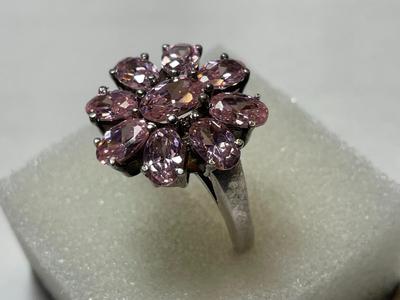 VINTAGE PREOWNED STERLING SILVER PINK ICE STONES COCKTAIL RING (RING SIZE-8.75) IN GOOD PREOWNED CONDITION.
