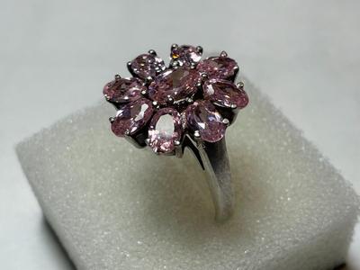 VINTAGE PREOWNED STERLING SILVER PINK ICE STONES COCKTAIL RING (RING SIZE-8.75) IN GOOD PREOWNED CONDITION.