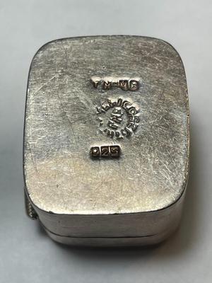 VINTAGE TAXCO MEXICO STERLING SILVER HINGED PILL BOX IN GOOD PREOWNED CONDITION.