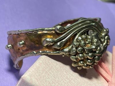 Vintage Mexico Handmade Mixed Metals Cuff Standard Size Bracelet Copper/Silver/Brass & Quartz in Never Worn Condition.