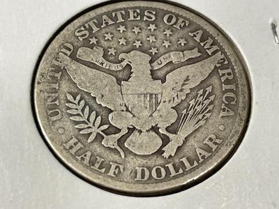 1907-P CIRCULATED CONDITION BARBER SILVER HALF DOLLAR AS PICTURED.