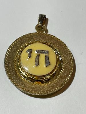 Vintage Religious Star of David/Chai Swivel Gold-tone Charm Pendant & Bracelet as Pictured.