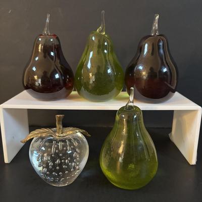 LOT 298: JRS Pear Art Glass Paperweights & Unsigned Apple Paperweight