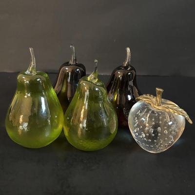 LOT 298: JRS Pear Art Glass Paperweights & Unsigned Apple Paperweight