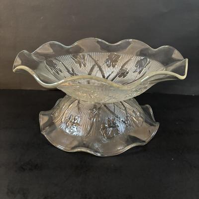LOT 305: Vintage Glassware: Jeanette Iris & Herringbone Bowls/Platter, Marigold Carnival Glass, Amber Federal Glass Platter