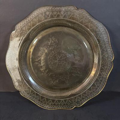LOT 305: Vintage Glassware: Jeanette Iris & Herringbone Bowls/Platter, Marigold Carnival Glass, Amber Federal Glass Platter