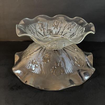 LOT 305: Vintage Glassware: Jeanette Iris & Herringbone Bowls/Platter, Marigold Carnival Glass, Amber Federal Glass Platter