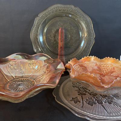 LOT 305: Vintage Glassware: Jeanette Iris & Herringbone Bowls/Platter, Marigold Carnival Glass, Amber Federal Glass Platter