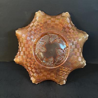 LOT 305: Vintage Glassware: Jeanette Iris & Herringbone Bowls/Platter, Marigold Carnival Glass, Amber Federal Glass Platter