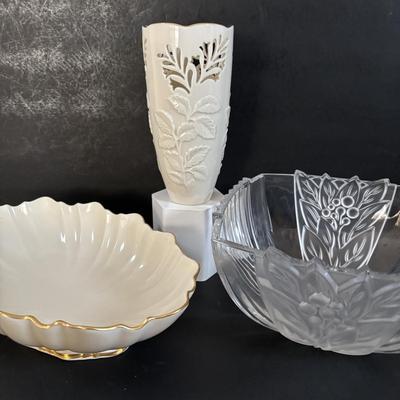 LOT 312: Lenox Collection