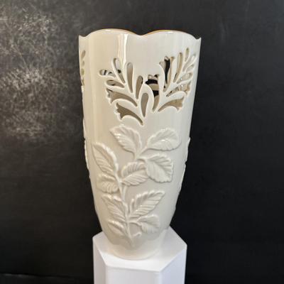 LOT 312: Lenox Collection