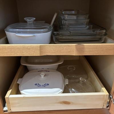 LOT 315: Kitchen Cabinet Cleanout: Corning Ware & Pyrex