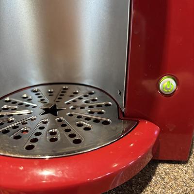 LOT 318: Keurig Model B30, Coffee Mugs, Candles, Quaker Lace Tablecloth & Organizing Basket