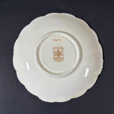 LOT 319: Vintage Paragon Fleur de Lis Teacups & Saucers