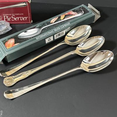 LOT 320: Serving Collection: Oberglas Austria Knife Rest, Brass Butlers Crumb & Dustpan Set, Gorham Silverplate, Demitasse Spoons,...