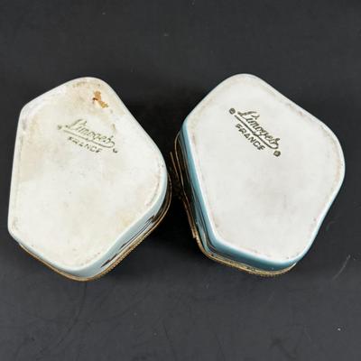 LOT 322: Wedgewood Trinkets Dishes Books on Wedgewood, Trinket Boxes & More