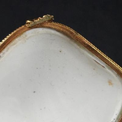 LOT 322: Wedgewood Trinkets Dishes Books on Wedgewood, Trinket Boxes & More