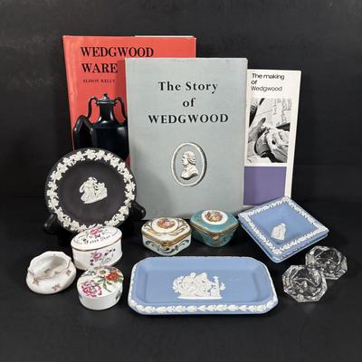 LOT 322: Wedgewood Trinkets Dishes Books on Wedgewood, Trinket Boxes & More