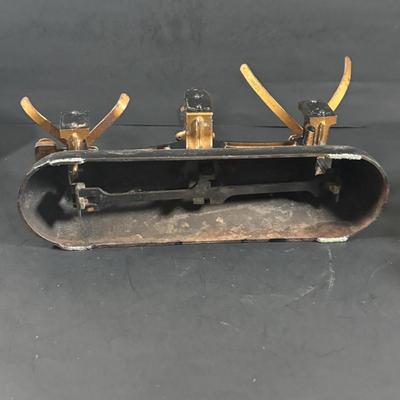 LOT 323: Vintage Avery Scale w/Weights & Postal Scale