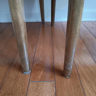 LOT 325: Set of 4 Mid Century Modern Dining Room Chairs