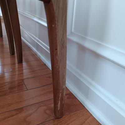 LOT 325: Set of 4 Mid Century Modern Dining Room Chairs