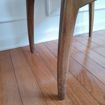 LOT 325: Set of 4 Mid Century Modern Dining Room Chairs