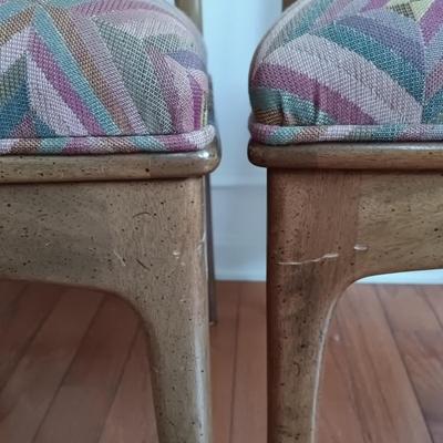 LOT 325: Set of 4 Mid Century Modern Dining Room Chairs