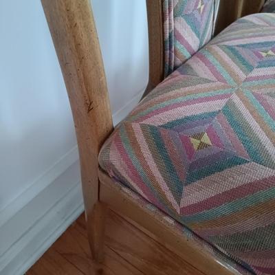 LOT 325: Set of 4 Mid Century Modern Dining Room Chairs