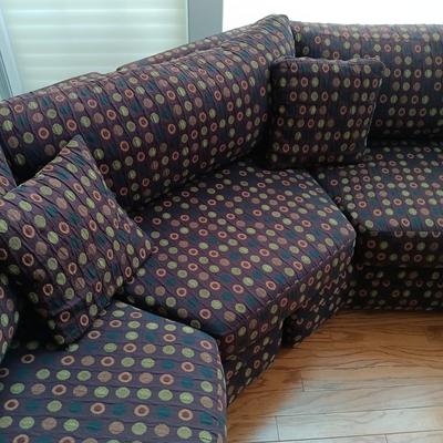 LOT 331: 2-Piece Sectional Sofa