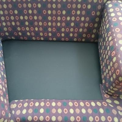 LOT 331: 2-Piece Sectional Sofa