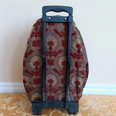 LOT 333: Erda Duffel Bag with Rolling Floral Tapestry Bag