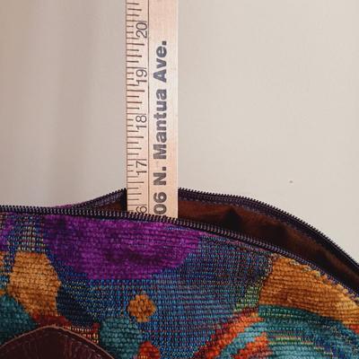 LOT 333: Erda Duffel Bag with Rolling Floral Tapestry Bag