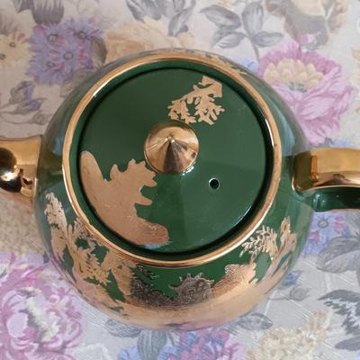 LOT 335: Herend Hungary Indian Basket Green Teacup, Japanese Stork on Silk Wall Scroll, Gibsons Teapot & More