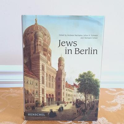 LOT 337: Vintage Velvet Belt with Verse from Malachi, Bronze Grand Street Boys Plaque, Portuguese Synagogue Tile & More