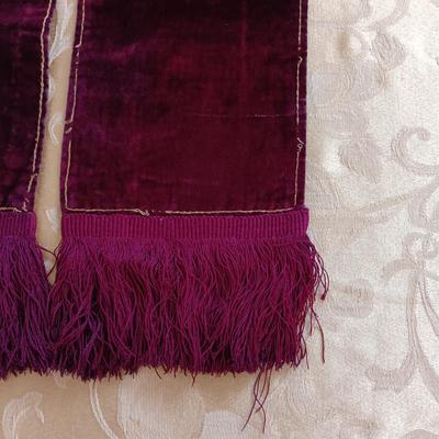 LOT 337: Vintage Velvet Belt with Verse from Malachi, Bronze Grand Street Boys Plaque, Portuguese Synagogue Tile & More