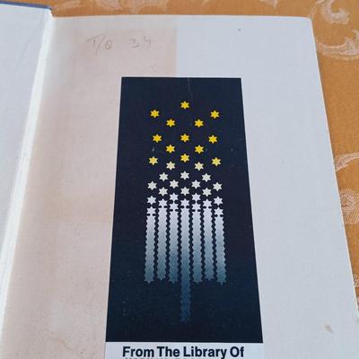 LOT 337: Vintage Velvet Belt with Verse from Malachi, Bronze Grand Street Boys Plaque, Portuguese Synagogue Tile & More