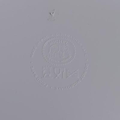 LOT 338: Vintage Copper Fish Mold, Large Melamine Shell Bowls, Stafford Ceramic Shell Forks and Knives & More